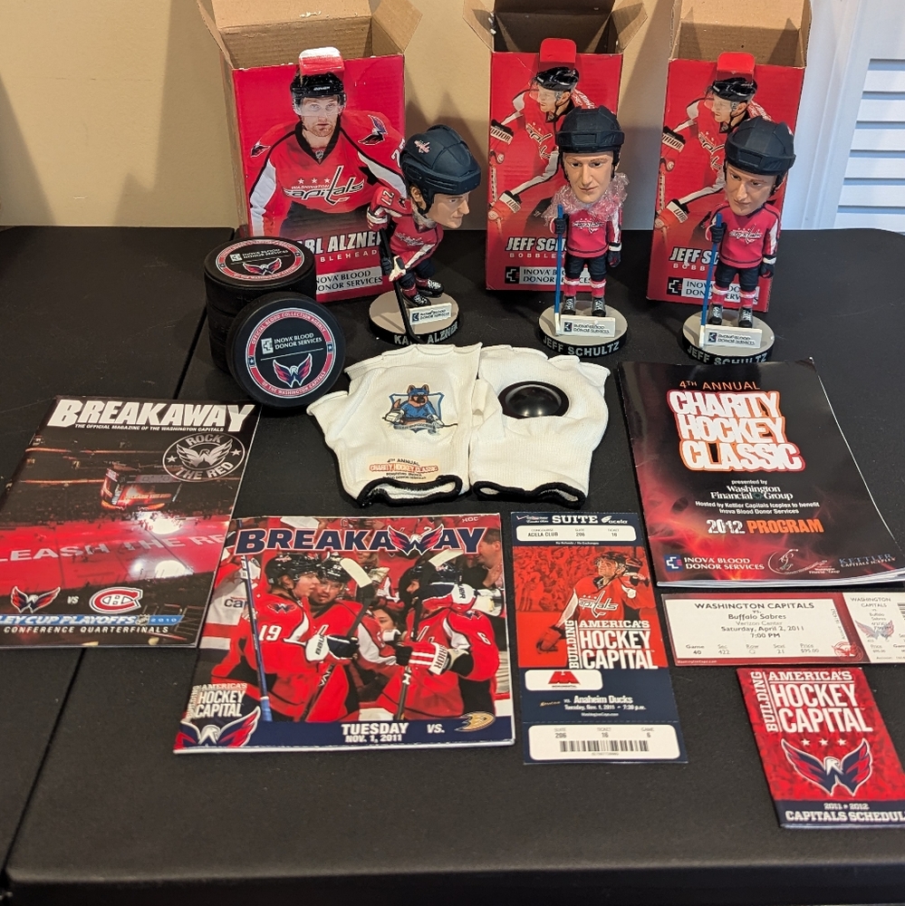 Lot of Washington Capitals Bobbleheads and Memorabilia